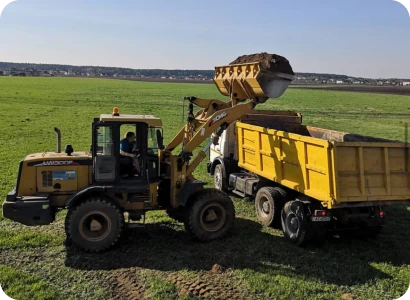 Погрузка растительного грунта